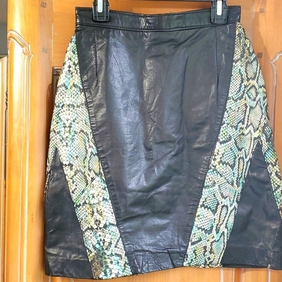 THE LEATHER‎ RANCH, 100% genuine leather Black with looks like snakeskin.… - Picture 1 of 12